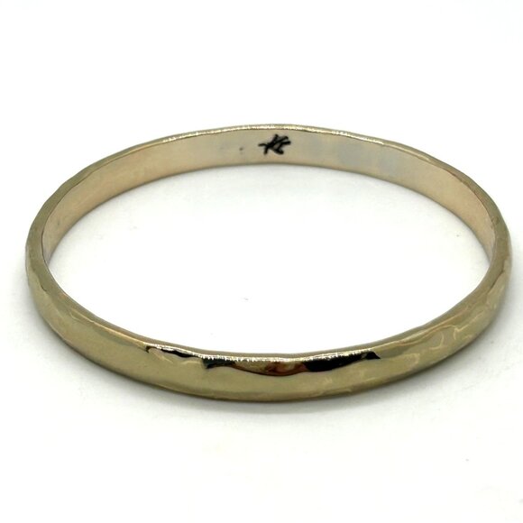 Vintage Kenneth Cole Bangle Bracelet Gold Tone Hammered Signed Stackable SZ 7.5 - Picture 2 of 13